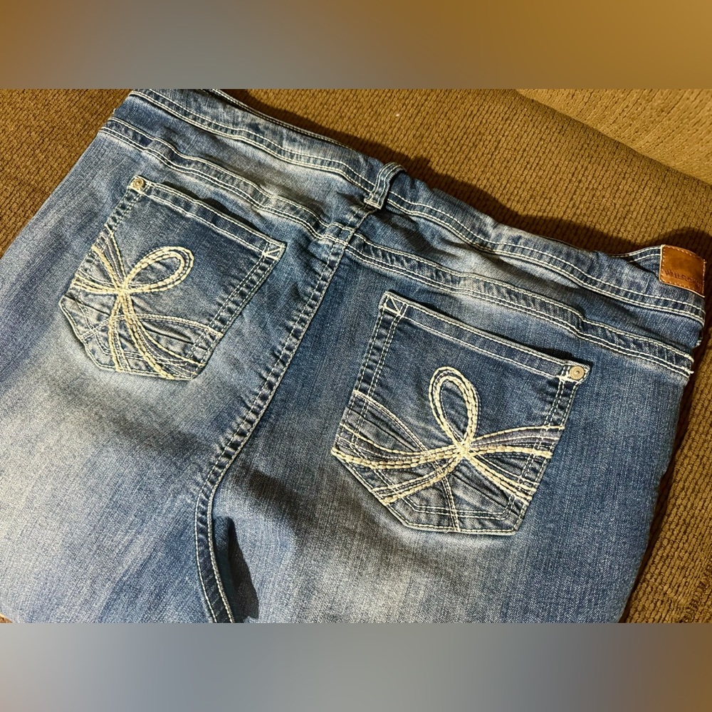 Women’s bootcut jeans